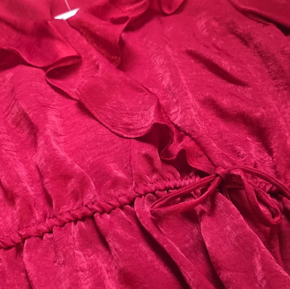 Women's Red Ruffled Top Size Large NWT - Picture 7 of 10